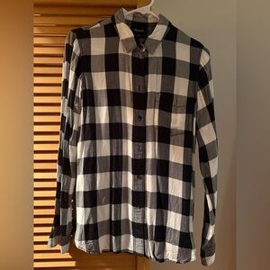 Madewell Black and White Plaid Slim Button Down Shirt